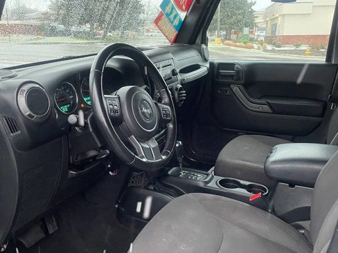 Used 2017 Jeep Wrangler Unlimited Sport w/ Quick Order Package 24S image 10