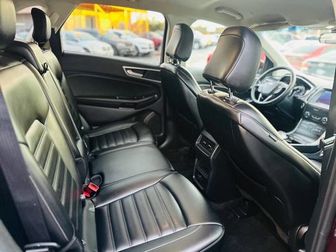 Used 2020 Ford Edge SEL image 19