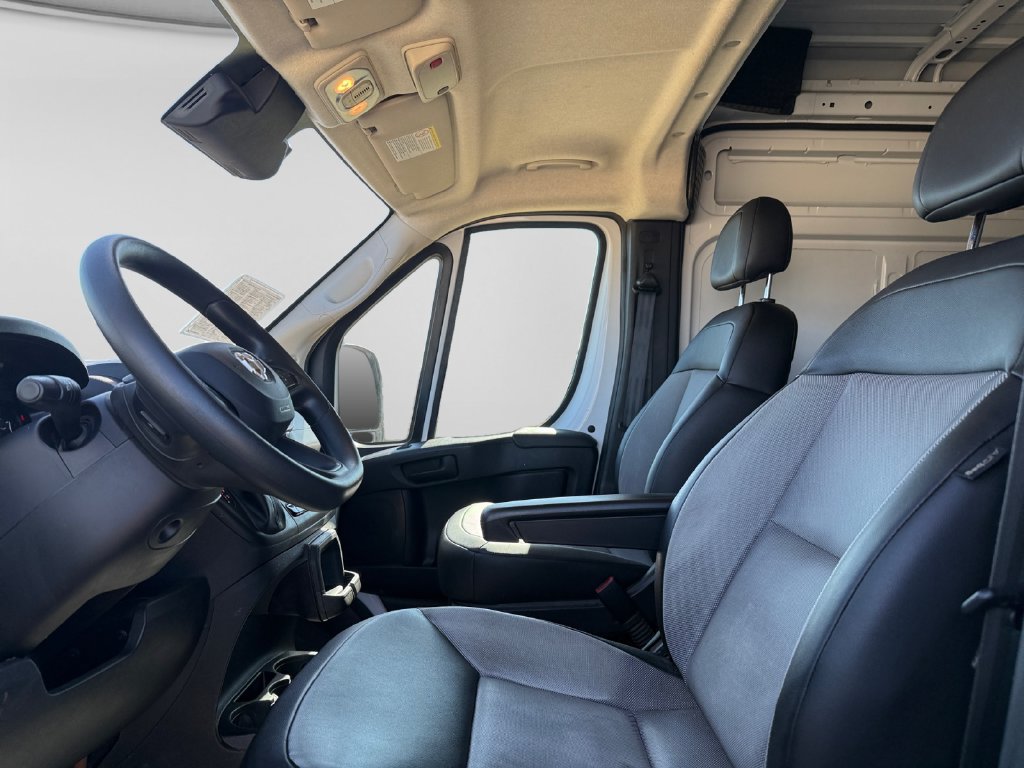 Used 2025 RAM ProMaster 2500 w/ Convenience Group FWD image 21