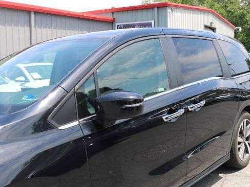 Used 2021 Honda Odyssey Touring image 4