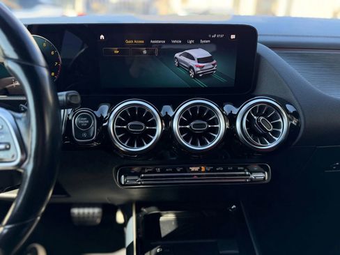 Used 2023 Mercedes-Benz GLA 250 4MATIC image 32