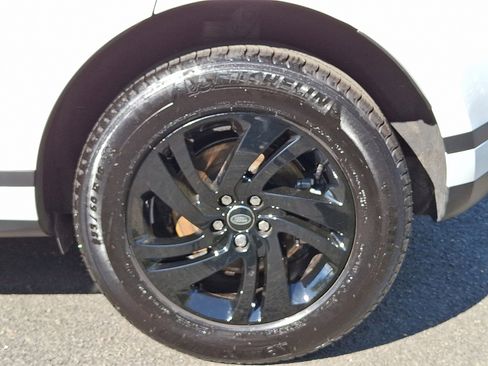 Certified 2025 Land Rover Range Rover Evoque S image 10