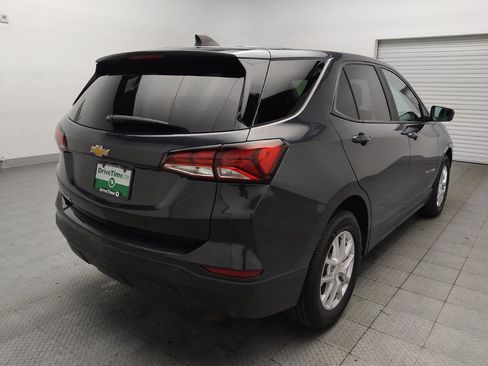 Used 2022 Chevrolet Equinox LS w/ LS Convenience Package FWD image 9