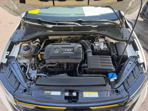 Used 2024 Volkswagen Jetta GLI Autobahn FWD image 30