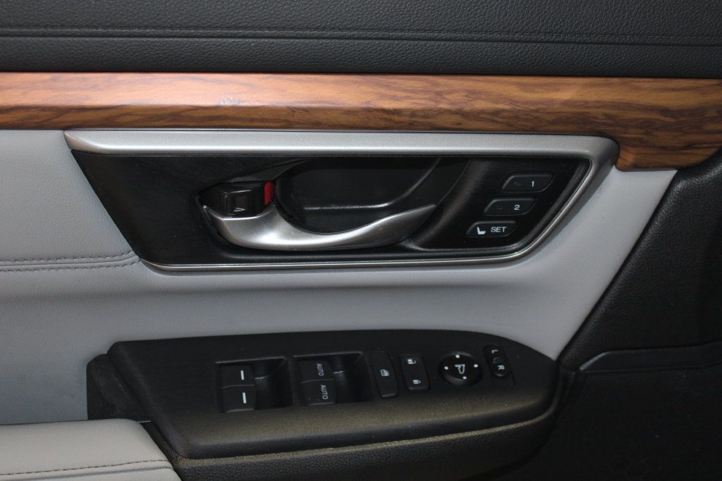 Used 2020 Honda CR-V EX-L image 6