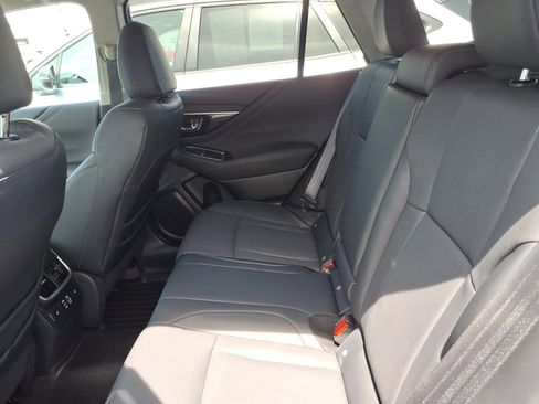 Certified 2025 Subaru Outback Limited AWD/4WD image 8