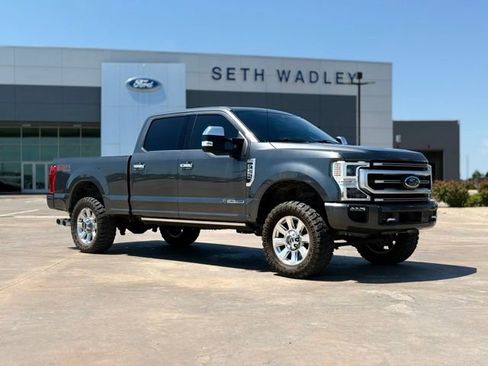 Used 2020 Ford F250 Platinum w/ FX4 Off-Road Package AWD/4WD image 1