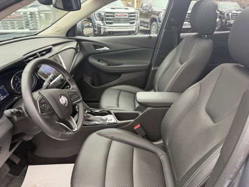 Used 2022 Buick Encore GX Essence w/ Experience Buick Package image 14
