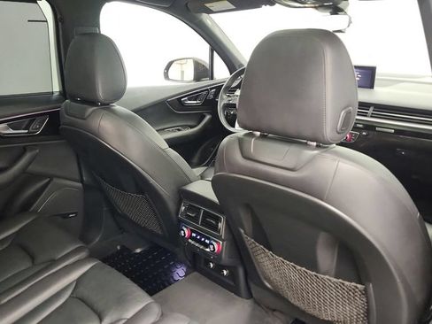 Used 2018 Audi Q7 3.0T Prestige w/ Prestige Package AWD/4WD image 43
