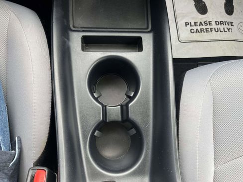 Used 2020 Toyota Prius L Eco FWD image 17