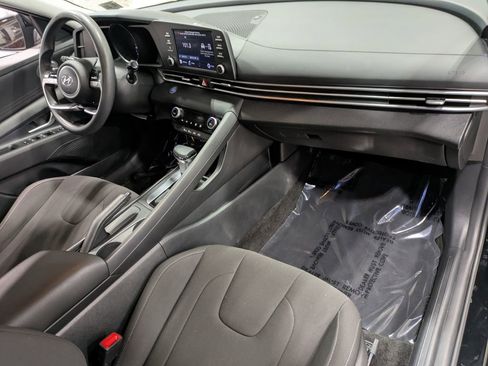 Used 2022 Hyundai Elantra SEL FWD image 29