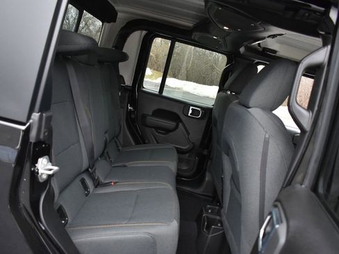 New 2026 Jeep Gladiator Sport image 26