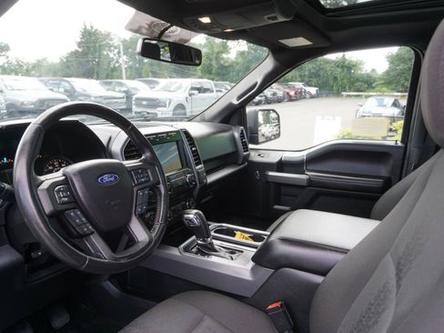 Used 2018 Ford F150 XLT w/ Equipment Group 302A Luxury AWD/4WD image 17