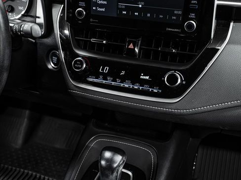 Used 2022 Toyota Corolla SE image 24