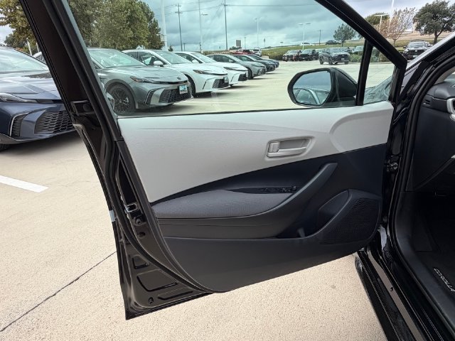 New 2027 Toyota Corolla LE FWD image 8