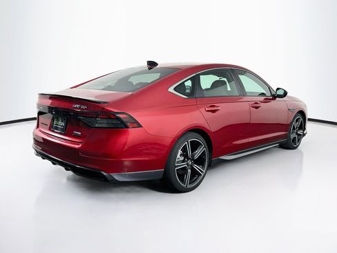 Used 2023 Honda Accord Sport image 9