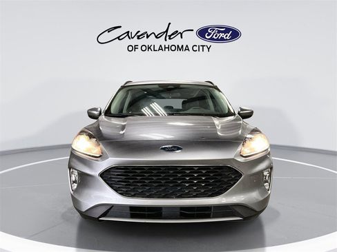 Used 2021 Ford Escape SEL image 3