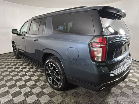 Used 2021 Chevrolet Suburban RST w/ Luxury Package AWD/4WD image 5