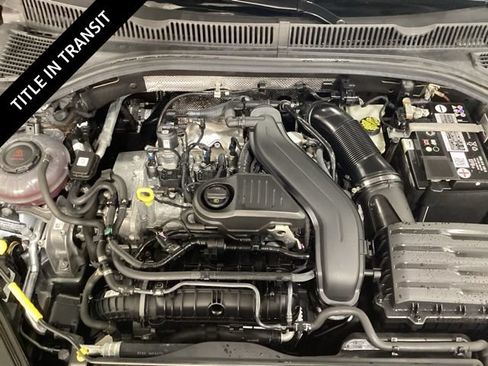 Used 2023 Volkswagen Jetta SE w/ Panoramic Sunroof Package FWD image 17