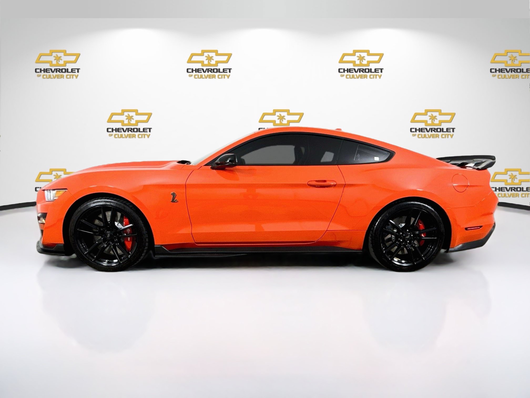 Used 2022 Ford Mustang Shelby GT500 w/ Technology Package RWD image 5