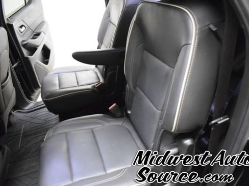 Used 2023 Chevrolet Traverse Premier w/ Redline Edition image 20