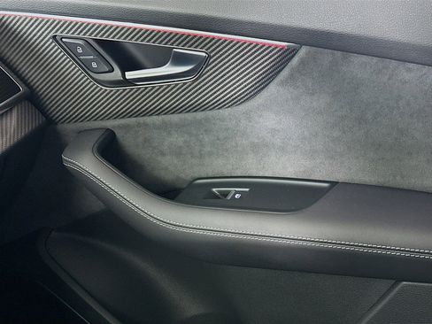 Used 2025 Audi SQ7 Premium Plus w/ Executive Package image 17