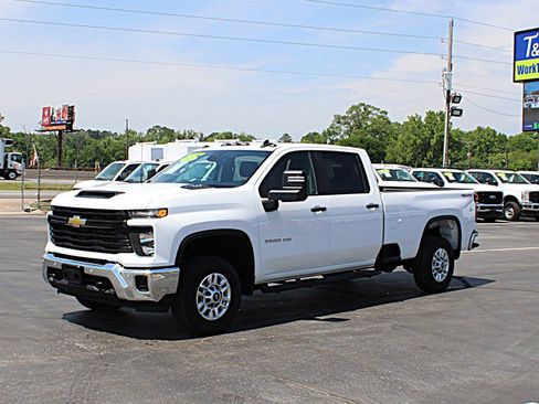 Used 2025 Chevrolet Silverado 2500 W/T w/ WT/CX Safety Package AWD/4WD image 2