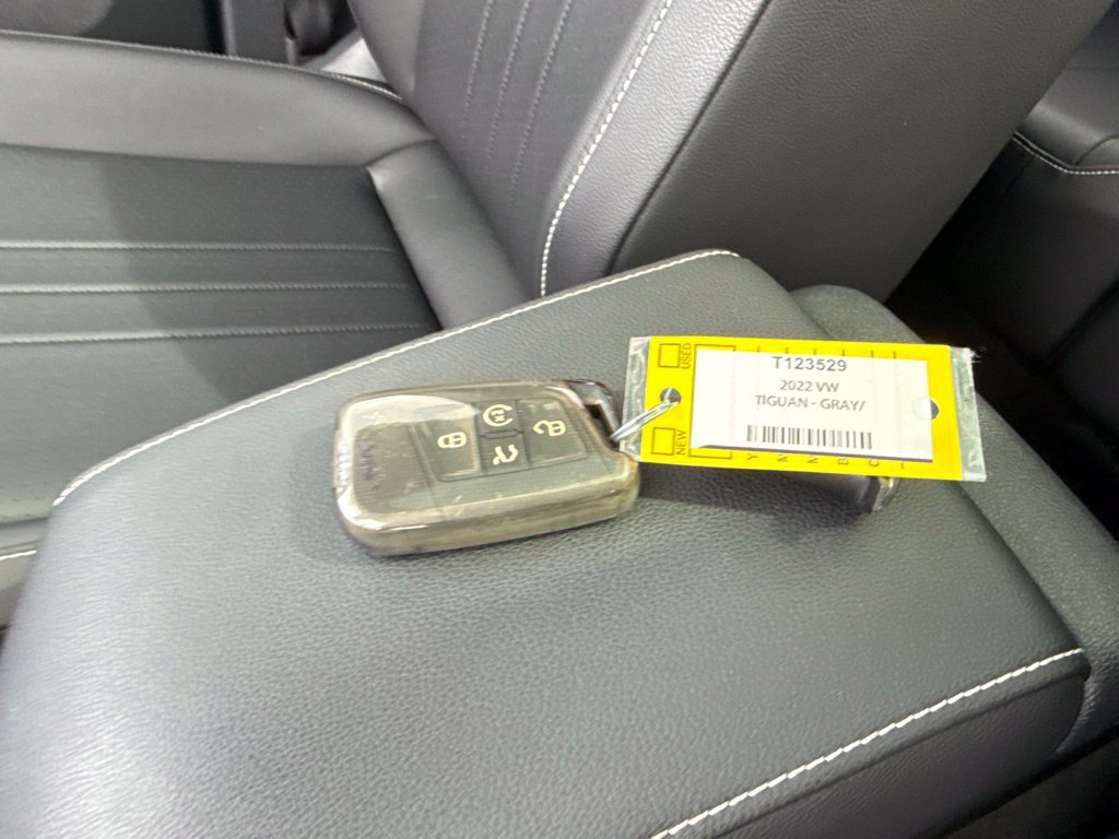 Certified 2022 Volkswagen Tiguan SE AWD/4WD image 29