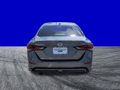 Used 2023 Nissan Sentra SR w/ Trunk Package FWD image 5