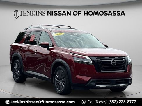 Certified 2023 Nissan Pathfinder SL w/ SL Premium Package FWD image 15