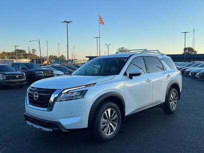 New 2025 Nissan Pathfinder SL