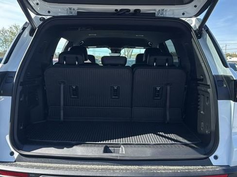 New 2026 Chevrolet Traverse LT w/ Driver Confidence Package image 11