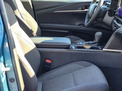 Used 2025 Toyota Camry LE image 16