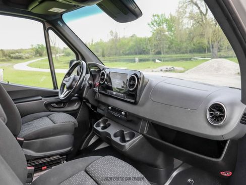 Used 2023 Mercedes-Benz Sprinter 2500 image 45