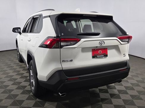 New 2025 Toyota RAV4 XLE image 5