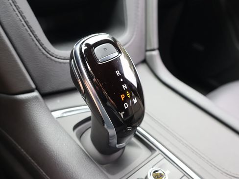 Certified 2024 Cadillac XT6 Premium Luxury FWD image 27