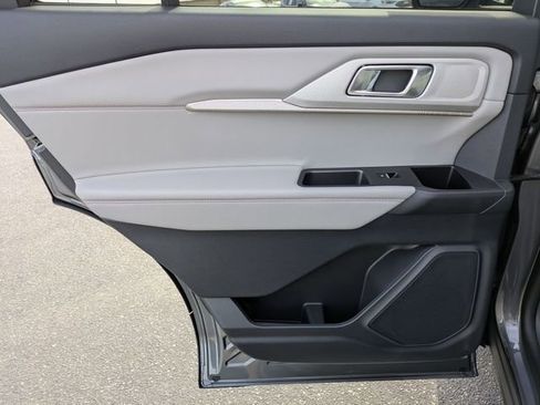 New 2026 Ford Explorer Active w/ Active Comfort Package image 25