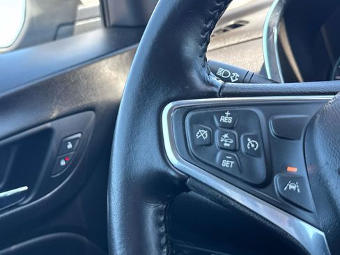 Used 2020 Chevrolet Equinox LT AWD/4WD image 23