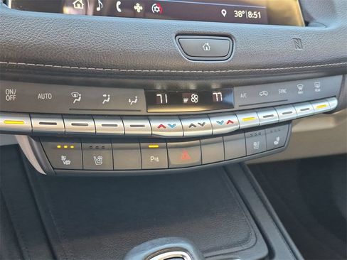 Used 2019 Cadillac XT4 Premium Luxury image 18