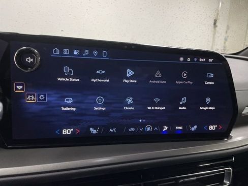 Used 2026 Chevrolet Traverse LT AWD/4WD image 8