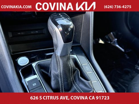 Used 2023 Volkswagen Taos SE image 22