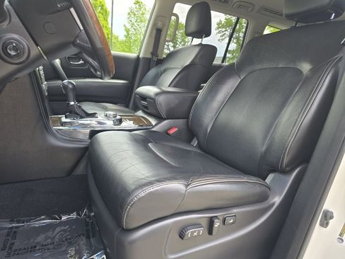 Used 2015 INFINITI QX80 4WD w/ Driver's Assistance Package image 23