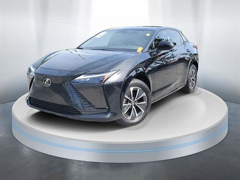 Used 2024 Lexus RZ 450e Premium w/ Accessory Package (Z1) AWD/4WD image 17