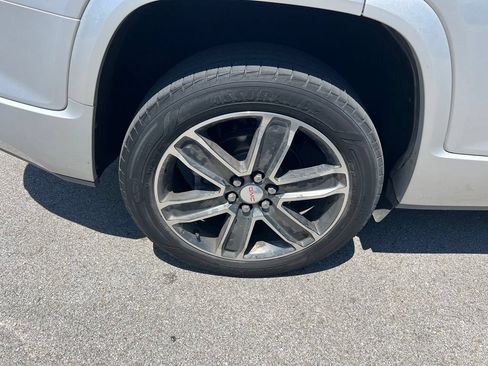 Used 2017 GMC Acadia Denali w/ Technology Package AWD/4WD image 11