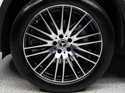 New 2026 Mercedes-Benz GLC 300 4MATIC image 11