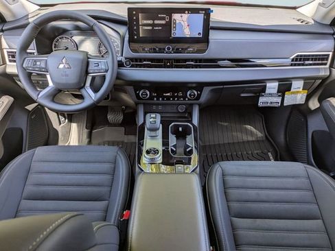 New 2026 Mitsubishi Outlander SE FWD image 16