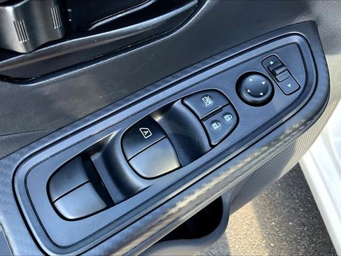 New 2025 Nissan Versa S w/ Trunk Package image 19