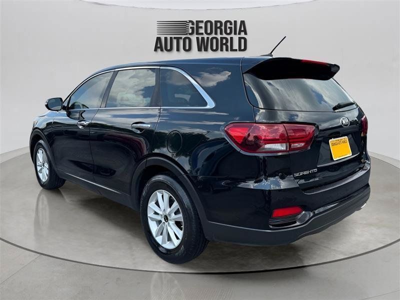 Used 2020 Kia Sorento FWD V6 image 11