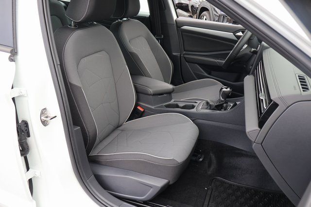 Certified 2026 Volkswagen Jetta Sport FWD image 17