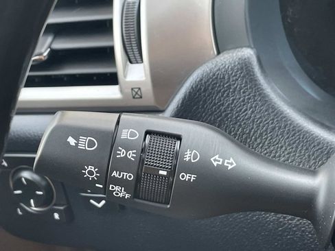 Used 2023 Lexus GX 460 Premium w/ Accessory Package AWD/4WD image 32